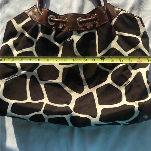 Michael Kors canvas giraffe print bag,leather trim - Picture 5 of 6